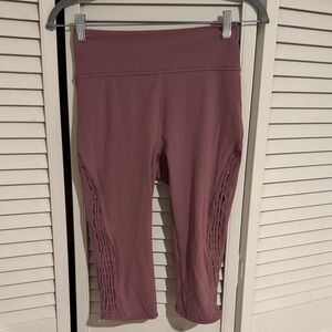 Mauve Cropped Leggings with Mesh Detail